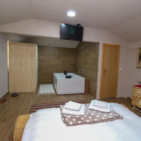 Apartment Ethno Village Dolina Mira