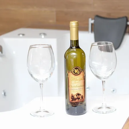 Ethno Village Dolina Mira 아파트 페일