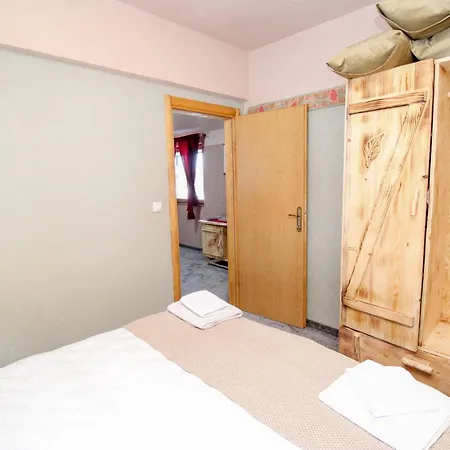 Ethno Village Dolina Mira 페일