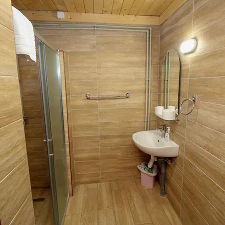 Ethno Village Dolina Mira * 페일