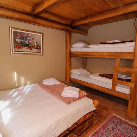 아파트 Ethno Village Dolina Mira *