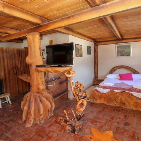 Ethno Village Dolina Mira *