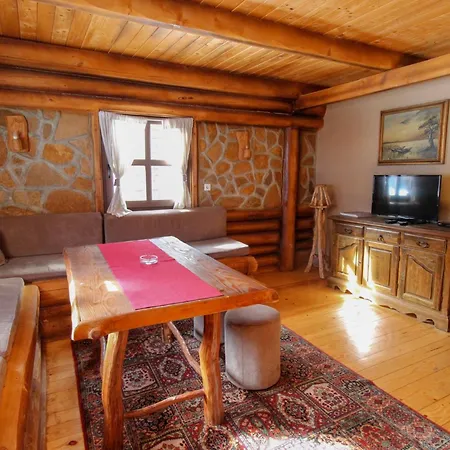 아파트 Ethno Village Dolina Mira *